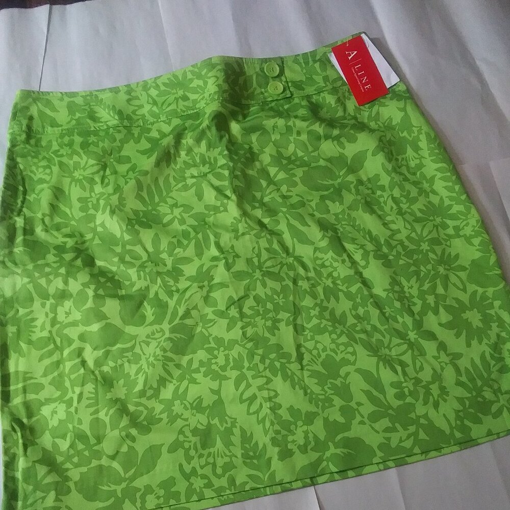 NWT A-Line Women's Stretch Skirt Plus sz 18 Floral Lime/Green